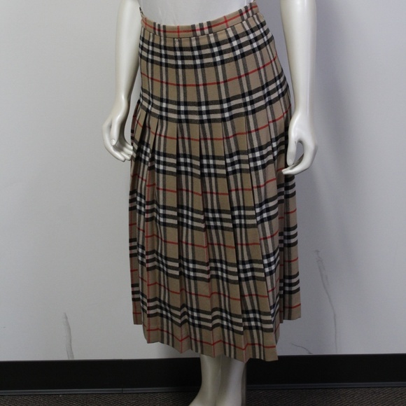 COPY - Vintage Burberry Pleated Plaid Skirt - Picture 2 of 8